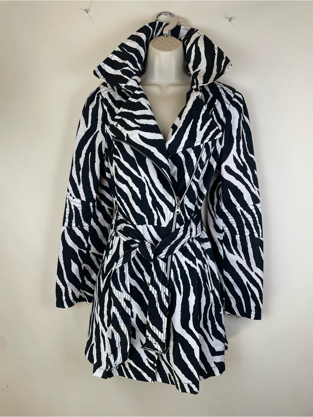 Black Rivet Black & White Zebra-Print Trench Coat